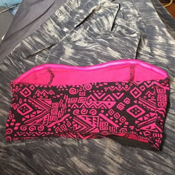 Decree pink Bandeau top, small, abstract / tribal - Picture 5 of 12